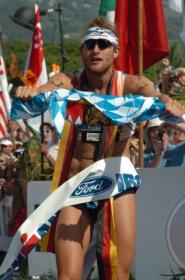 Faris Al-Sultan mit bayerischer Flagge. Quelle: ASIPhoto.com