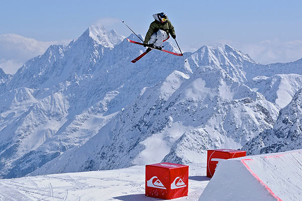Freeskier beim Stubai Jam 2008. Foto: Stefan Eigner.