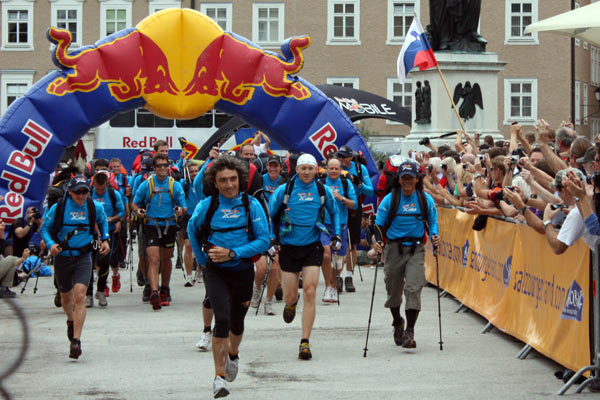 Red Bull X-Alps: Start.  Foto: Sophie Friedel 