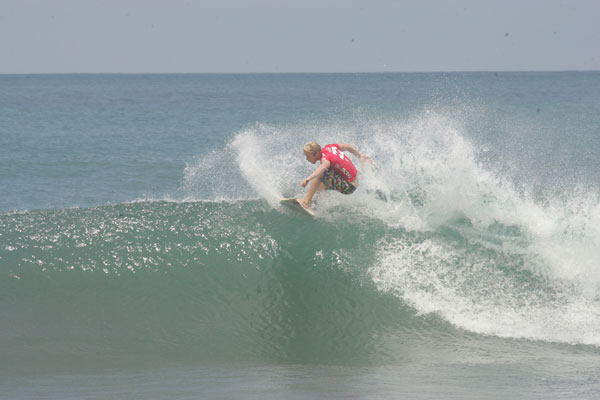 Gerry Schlegel bei den World Surfing Games 2009.  Foto: Veranstalter
