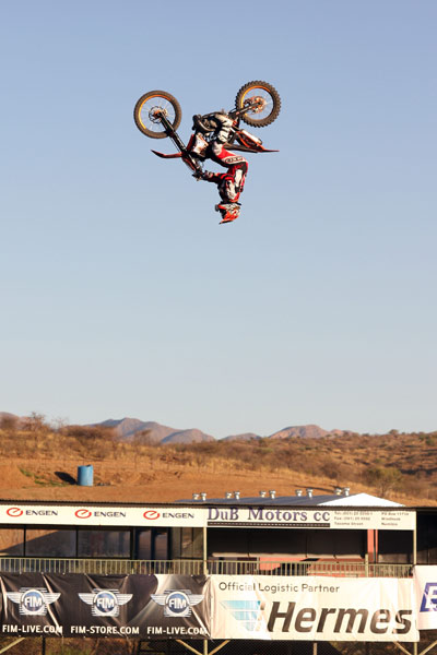 Massimo Bianconcini - NIGHT of the JUMPs Namibia 2009 Foto: Oliver Franke / IFMXF.com