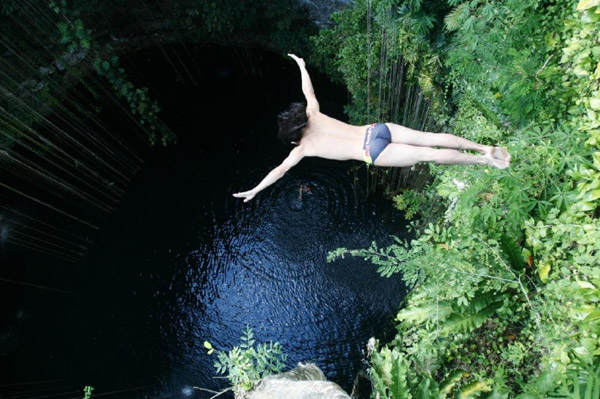 Cliff Diving World Series 2010 in Mexiko/ Yucatan Foto: Red Bull