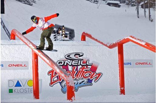 O�Neill Evolution Davos 2012.  Foto: Copyright � 2012 TTR Pro Snowboarding